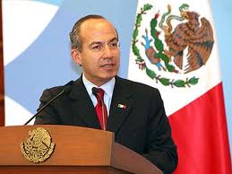 Denuncian en la Haya a Felipe Calderón, por crímenes de lesa humanidad