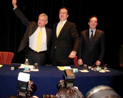 López Obrador candidato presidencial de la fuerzas progresistas y de izquierda