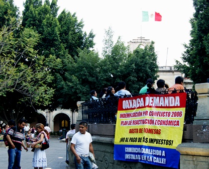Con protesta en el Kiosco del Zócalo de Oaxaca demandan audiencia y reactivación económica