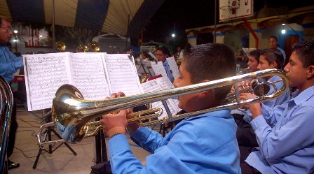 Invitan a niñas, niños y jóvenes a formar la Orquesta Esperanza Azteca Zimatlán