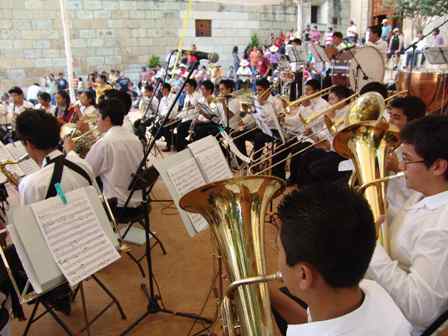 Ofrecen concierto en el Centro Histórico