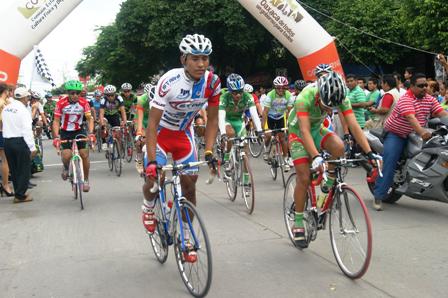 Acusan a directivo de Ciclismo de boicotear Clásica Juchitán 2012
