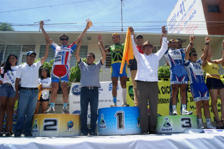 Domina Guanajuato en categoría Élite de la Clásica Ciclista Juchitán 2012