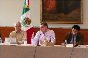 Gobernador Gabino Cué Monteagudo con cafetaleros