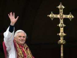 El Vaticano aclara que ninguna enfermedad obligó a Benedicto XVI a renunciar