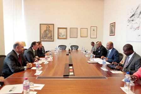 Acuerdan Angola y México reuniones de consultas en materias de interés común