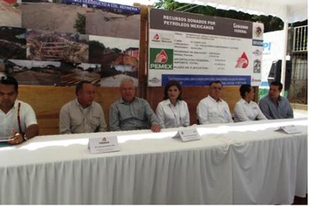 PEMEX entrega obras de pavimentación y drenaje en Salina Cruz
