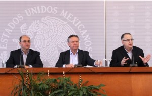 Sergio Alcocer; Eduardo Medina Mora y Francisco Suárez Dávila