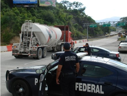 Detiene Policía Federal a tres presuntos extorsionadores en Acapulco, Guerrero