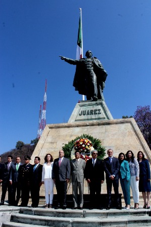 Ceremonia por el natalicio de Benito Juárez