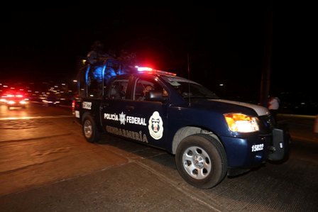 Libera Policía Federal a tres víctimas de secuestro en Michoacán; Una persona detenida