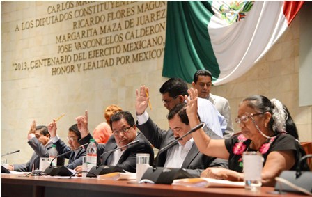 Presenta Ejecutivo al Congreso de Oaxaca decreto para autorización de crédito