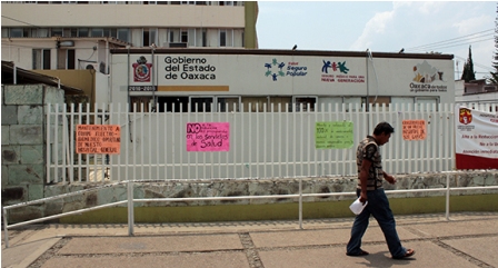 Emite Defensoría alerta temprana por paro de labores de empleados de salud en Oaxaca