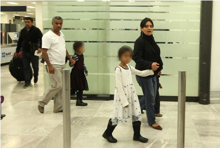 Con apoyo de la Cancillería, ciudadana mexicana y su familia abandonan Yemen y arriban al DF