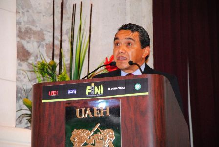 Llama rector de la UAEH a construir un mundo más justo; inaugura FINI2015