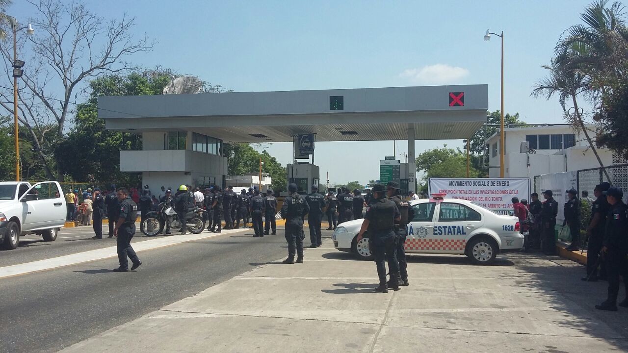 Detenidas cinco personas al liberar caseta de cobro en Puente Caracol de Tuxtepec, Oaxaca