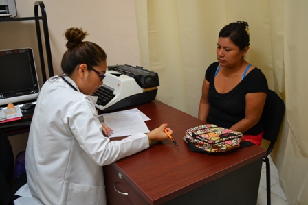Capacita Servicios de Salud a médicos particulares sobre dengue y chikungunya en el Istmo de Oaxaca