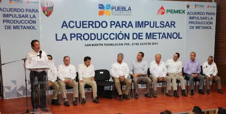 Suscribe Pemex acuerdo con gobierno de Puebla para impulsar la producción de metanol