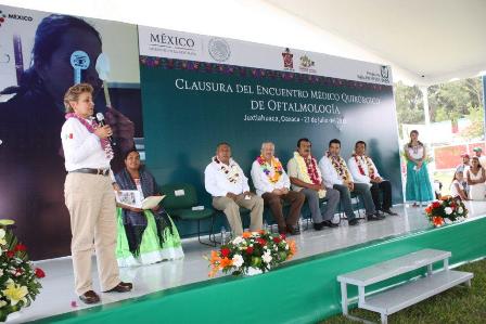 Beneficiados 120 indígenas mixtecos con el Encuentro Médico Quirúrgico de Oftalmología