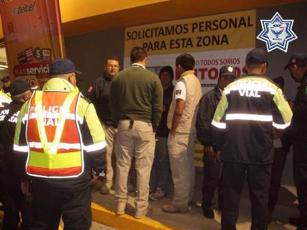 Rescata Policía Vial de Oaxaca a 18 indocumentados durante operativo Alcoholímetro
