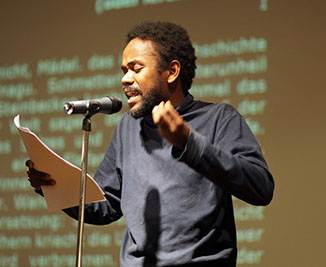 Gana escritor guatemalteco X Premio Mesoamericano de Poesía Luis Cardoza y Aragón