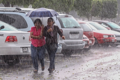 Favorece temporada de lluvias el desarrollo de enfermedades: médicos del IMSS