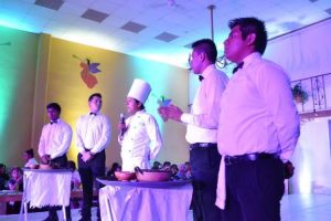 Estudiantes de Gastronomía de la UTVCO