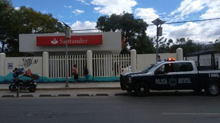 Asaltan sucursal de Santander