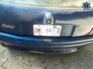 Chevy azul placas DML847-A de Chiapas y número de serie 3G1SF2424VS139412.