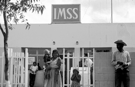 Celebra IMSS 75 años