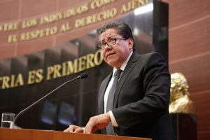 Senador por el Partido del Trabajo