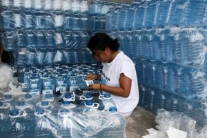 Envían ocho mil cien envases para agua potable a Los Mochis y Culiacán.