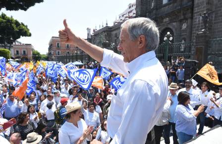 Candidato a gubernatura de Puebla