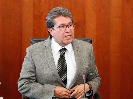 Respaldan senadores de Morena sustitución del titular de Hacienda: Monreal Ávila