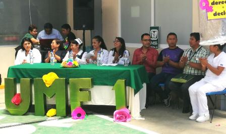 Con Feria de la Salud, conmemora IMSS Oaxaca Día Internacional de la Planificación Familiar