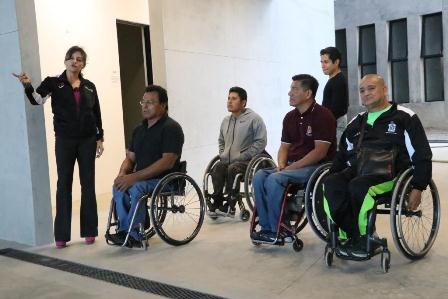 Parte equipo oaxaqueño de basquetbol sobre silla de ruedas a Zinacantepec