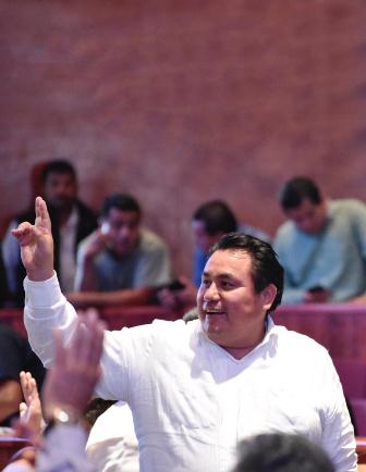 Trabajo honesto para el desarrollo de Oaxaca, pide diputado a nuevos presidentes municipales