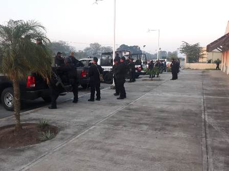 Detienen a director de la Policía y cinco policías municipales de Loma Bonita, Oaxaca