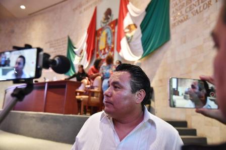 Que nuevo titular de Salud sea de Oaxaca y una persona capaz, pide diputado