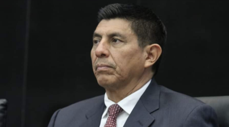 Exige senador revocar concesión de TV Azteca por colocar a la población en grave riesgo