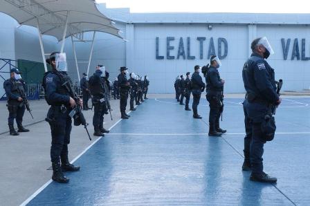 Refuerza Gobierno de Oaxaca a policías con equipo de protección sanitaria