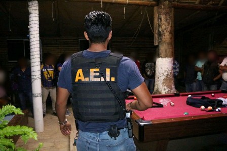 En Nochixtlán, Oaxaca, detienen a cuatro personas y aseguran droga durante cateo