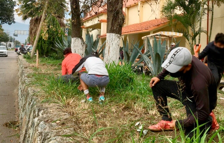 Sanciona Ayuntamiento de Oaxaca a infractores que depositaron basura en la vía pública