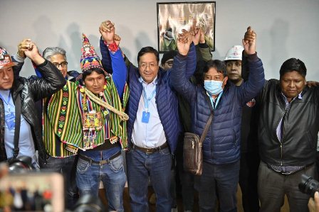 Felicita México a Luis Arce Catacora por su victoria en elecciones presidenciales en Bolivia