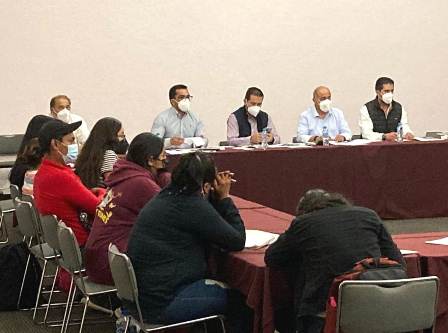 Gobierno de Oaxaca y normalistas alcanzan acuerdo en favor de la paz y el orden