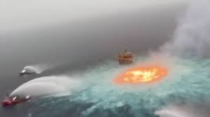 Tormenta eléctrica y presencia de gas en superficie del mar, ocasionaron incendio en Sonda de Campeche