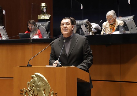 Necesario regular notarías para combatir la corrupción: González Yáñez