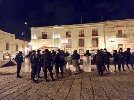 Mediante operativo conjunto liberan calles del primer cuadro de la ciudad de Oaxaca