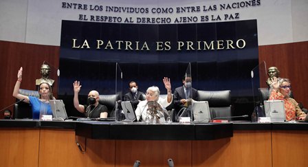 Aprueba Senado Ley General de Movilidad y Seguridad Vial; turnan proyecto al Ejecutivo