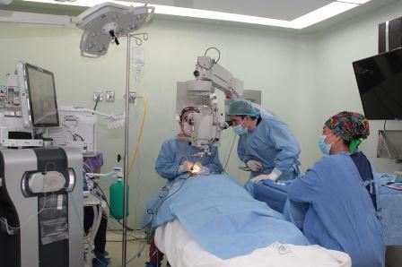 Superada la meta de 500 cirugías en la Primera Jornada Quirúrgica de Oftalmología de La Raza
